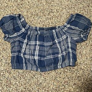 American Eagle crop top
